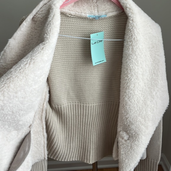 La Cite Acrylic and Wool Knitted Jacket - Picture 8 of 12